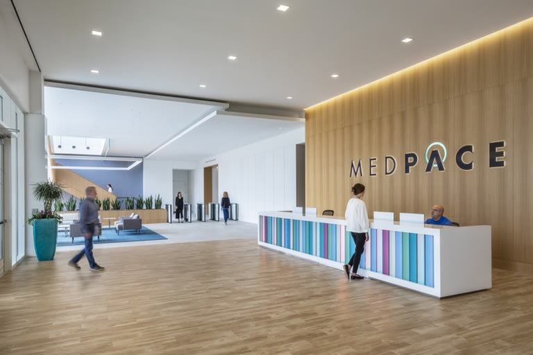 Medpace 麻豆人妻在线麻豆国产精品色欲AV，拥有充满活力的办公环境